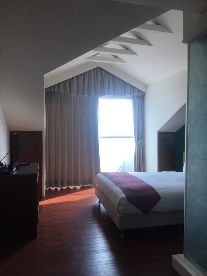 Harmony Ocean Hotel Kenting Extérieur photo